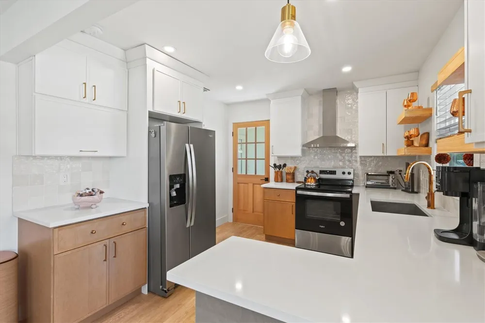 2226 ARLINGTON STREET Sarasota, FL 34239