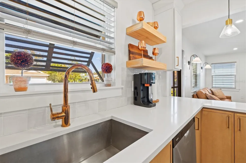 2226 ARLINGTON STREET Sarasota, FL 34239