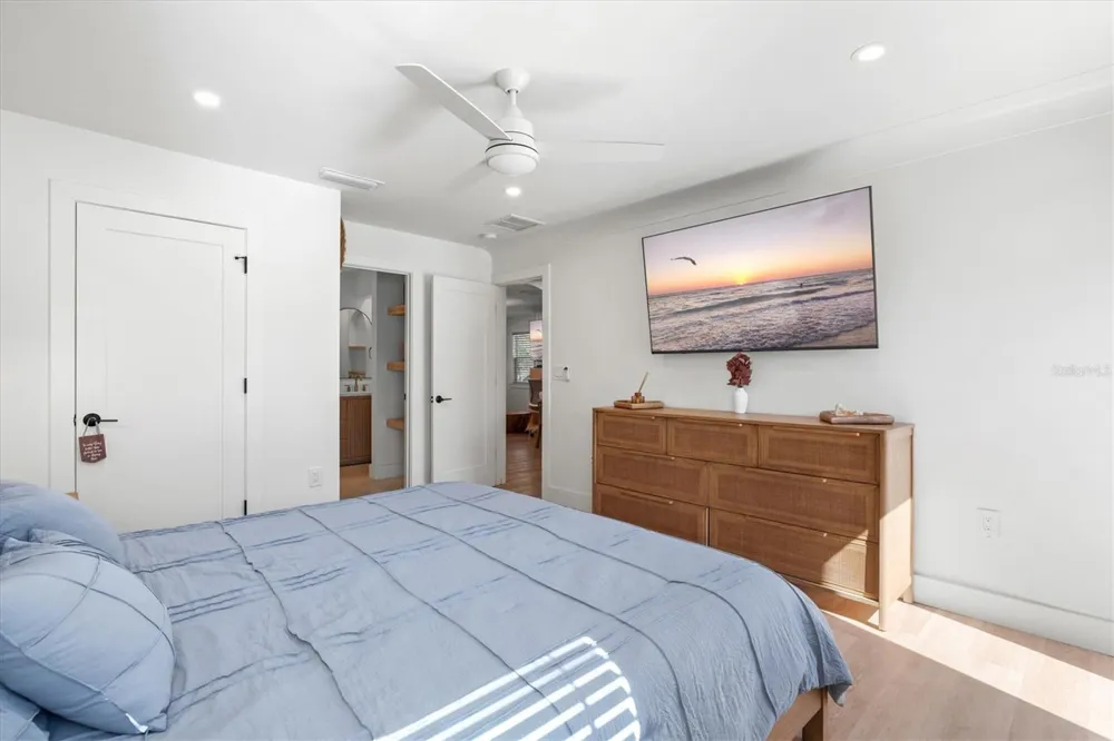 2226 ARLINGTON STREET Sarasota, FL 34239