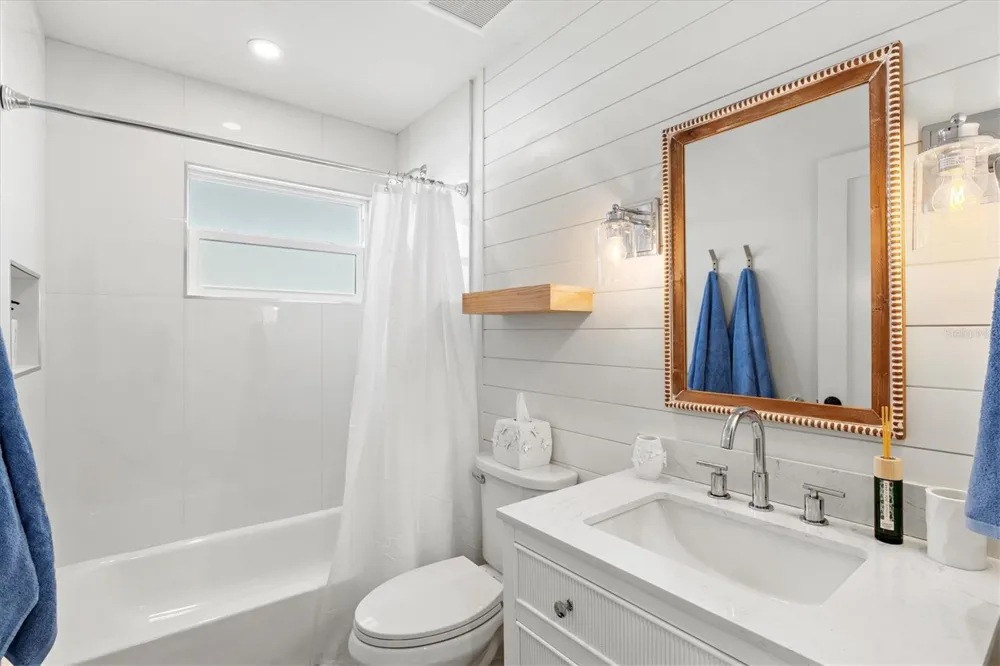 2226 ARLINGTON STREET Sarasota, FL 34239