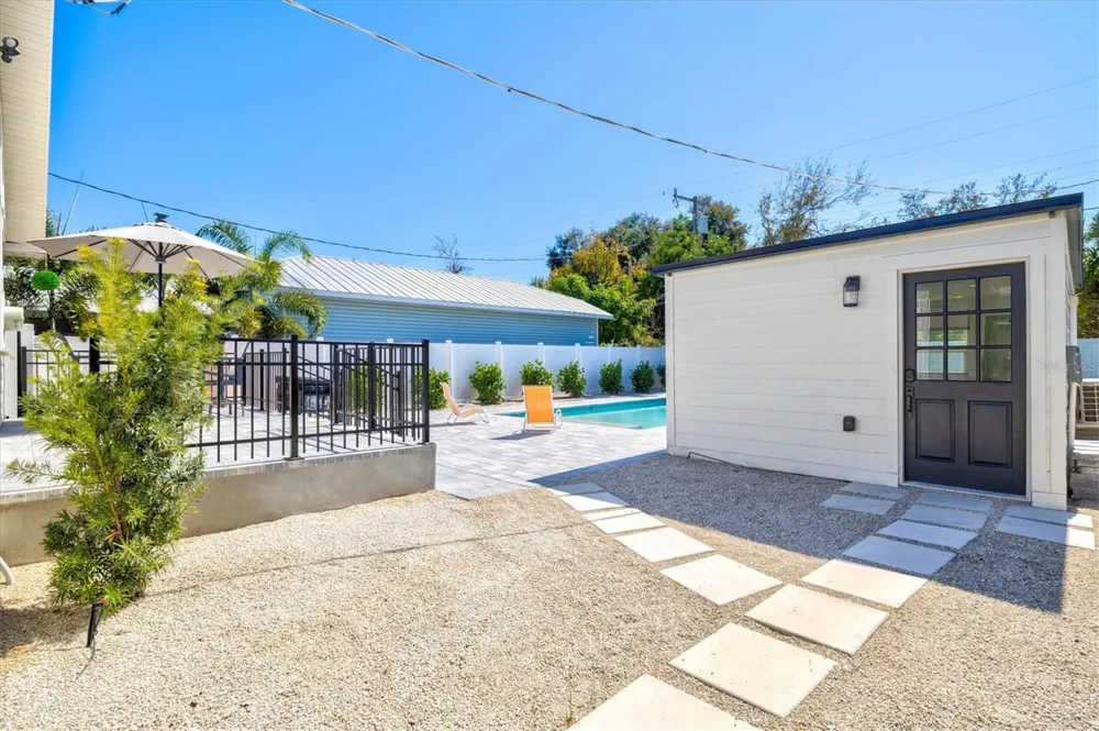 2226 ARLINGTON STREET Sarasota, FL 34239