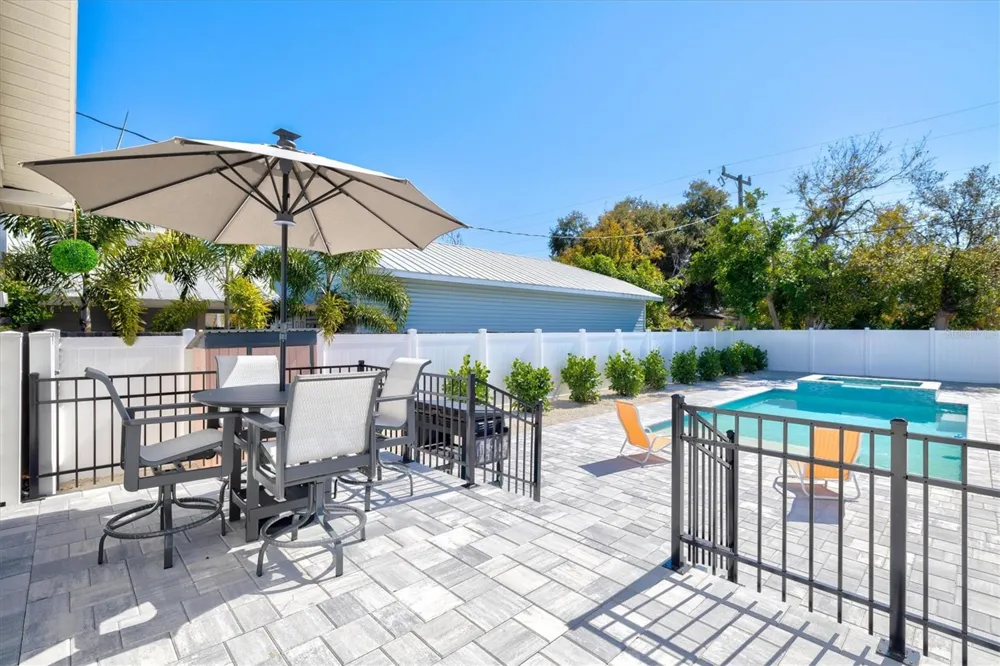 2226 ARLINGTON STREET Sarasota, FL 34239