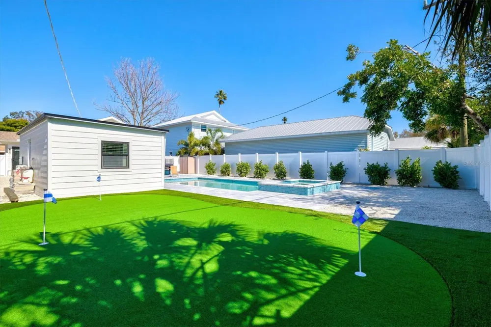 2226 ARLINGTON STREET Sarasota, FL 34239