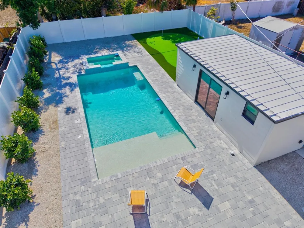 2226 ARLINGTON STREET Sarasota, FL 34239