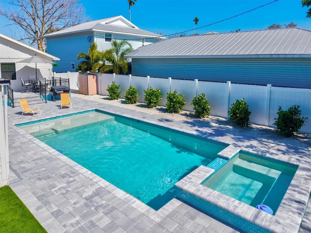 2226 ARLINGTON STREET Sarasota, FL 34239