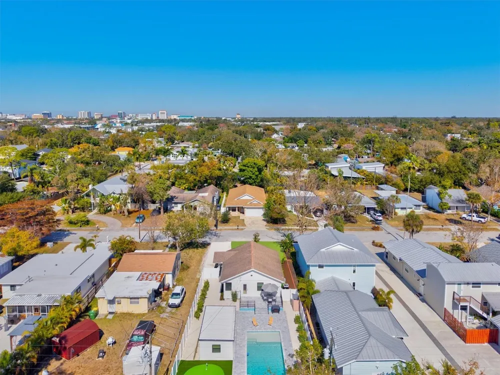2226 ARLINGTON STREET Sarasota, FL 34239