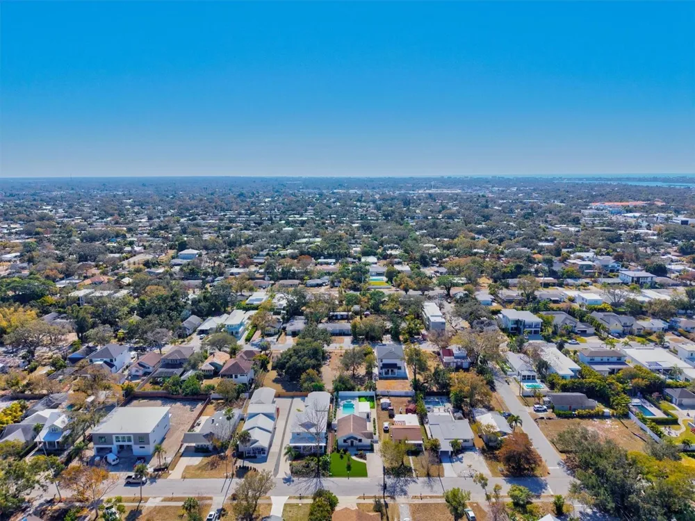 2226 ARLINGTON STREET Sarasota, FL 34239