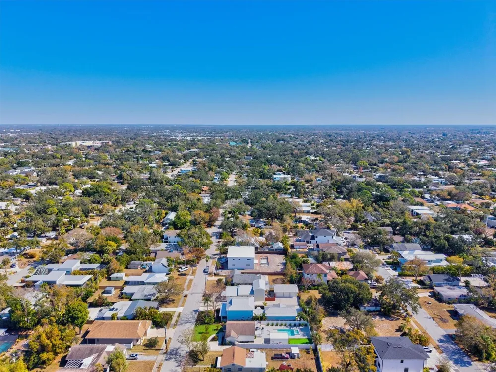 2226 ARLINGTON STREET Sarasota, FL 34239