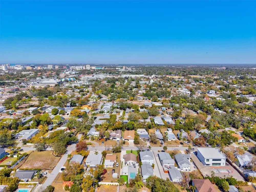 2226 ARLINGTON STREET Sarasota, FL 34239