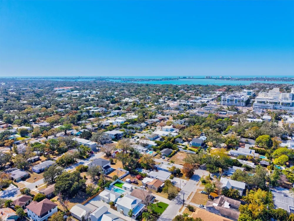 2226 ARLINGTON STREET Sarasota, FL 34239