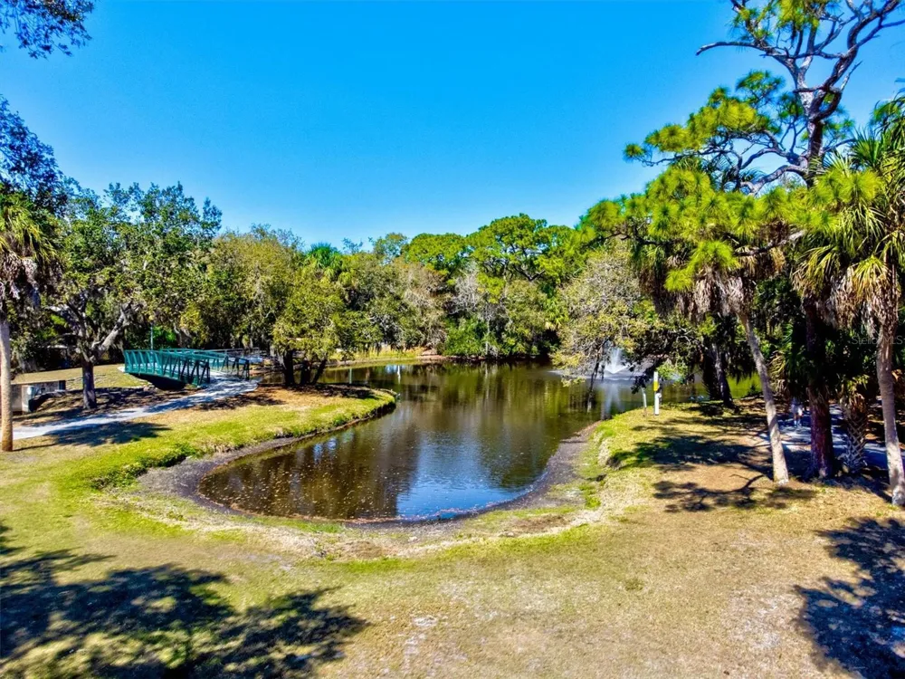 2226 ARLINGTON STREET Sarasota, FL 34239