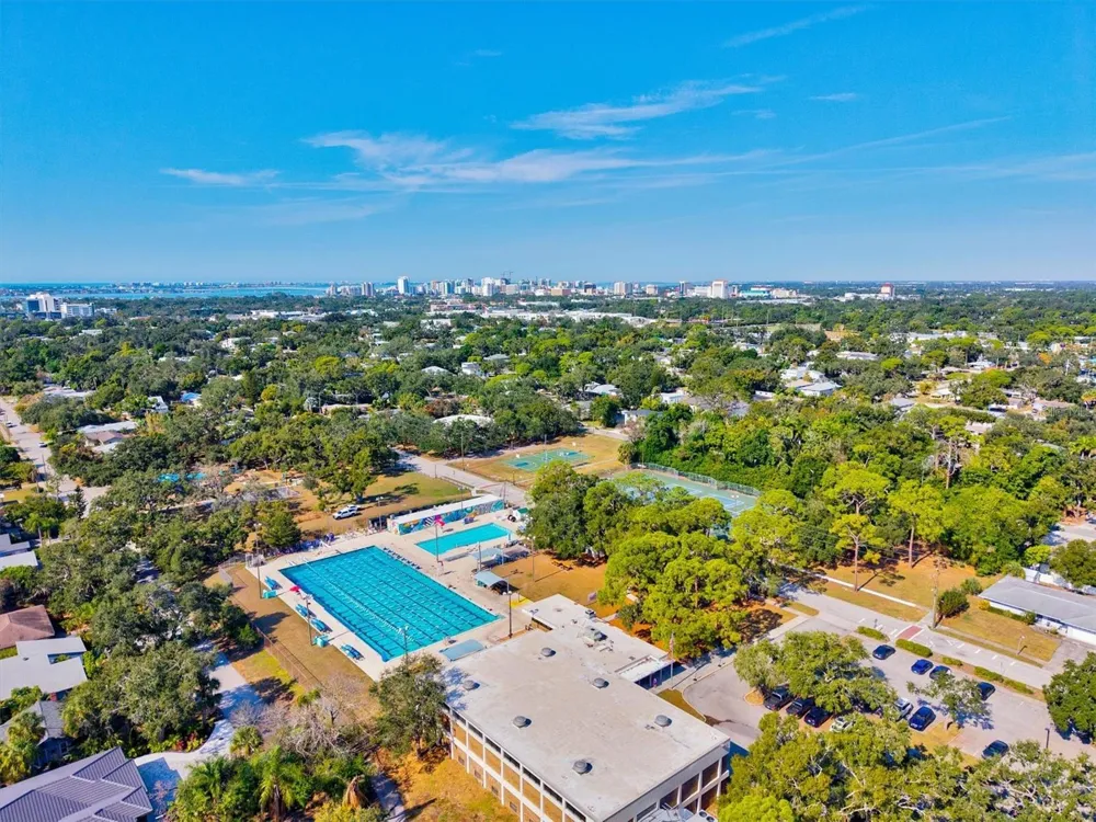 2226 ARLINGTON STREET Sarasota, FL 34239