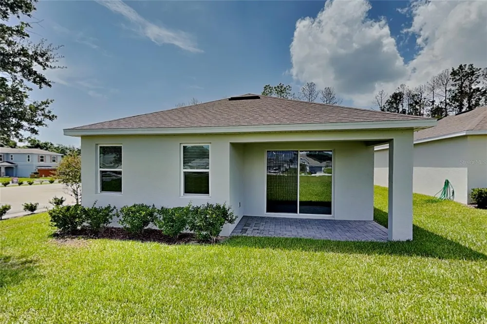 805 LEMON AVENUE Fruitland Park, FL 34731