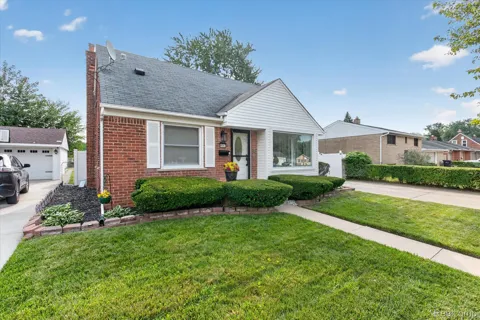8063 Pelham Road