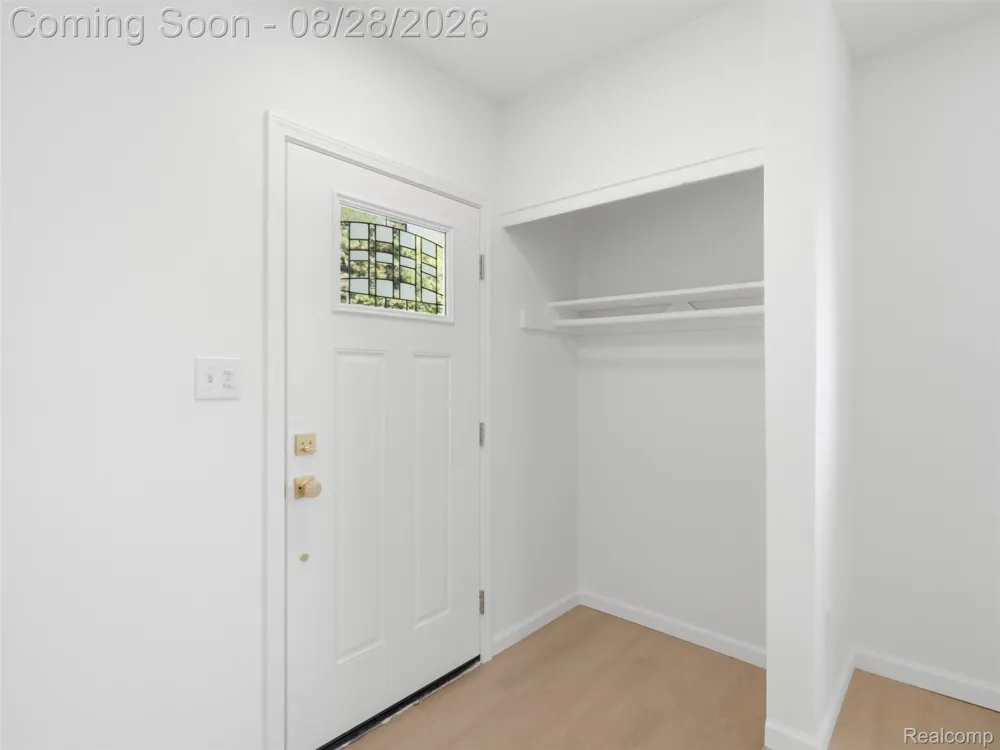 1640 Nottingham Drive Madison Heights City, MI 48071