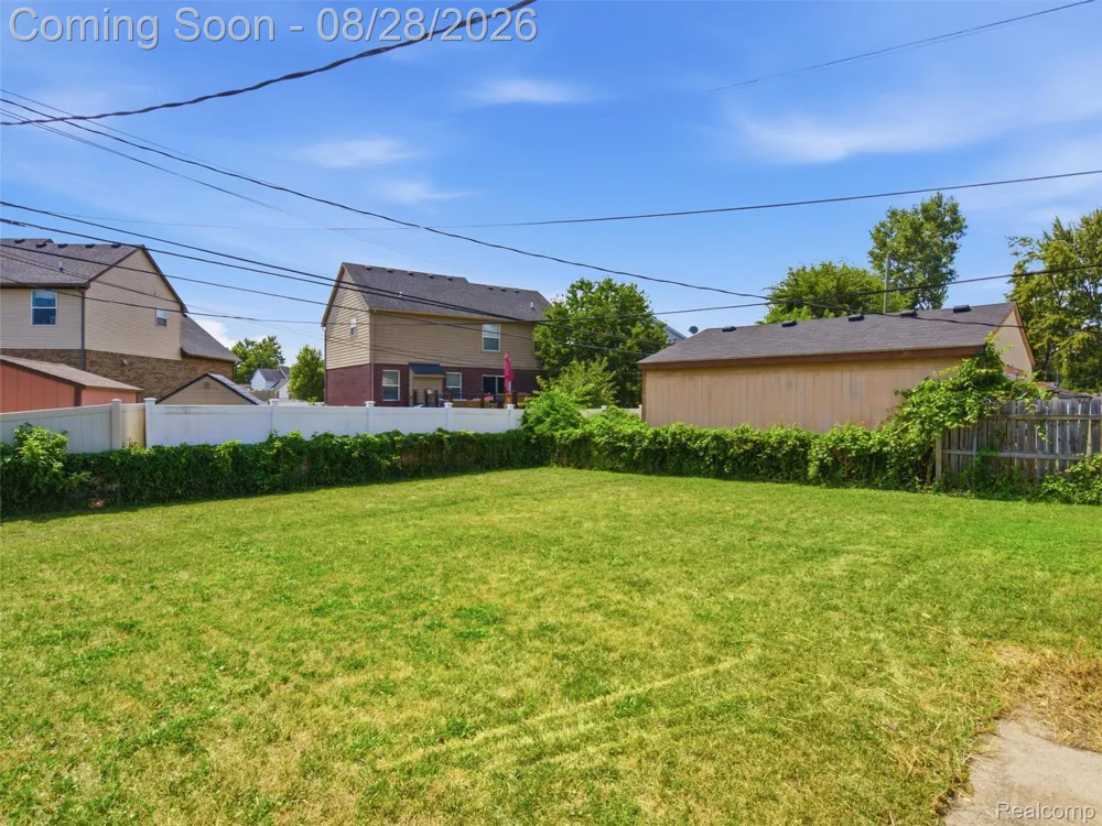 1640 Nottingham Drive Madison Heights City, MI 48071