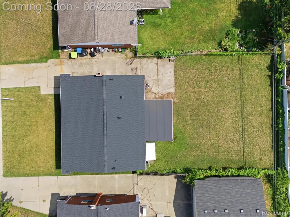 1640 Nottingham Drive Madison Heights City, MI 48071