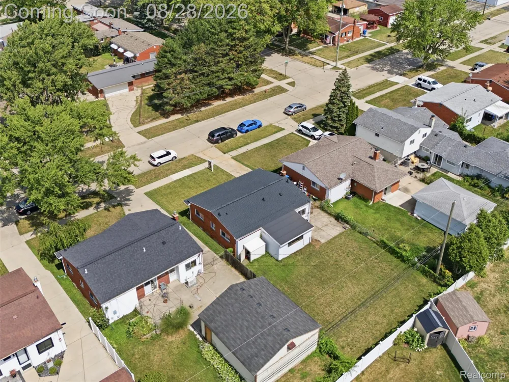 1640 Nottingham Drive Madison Heights City, MI 48071