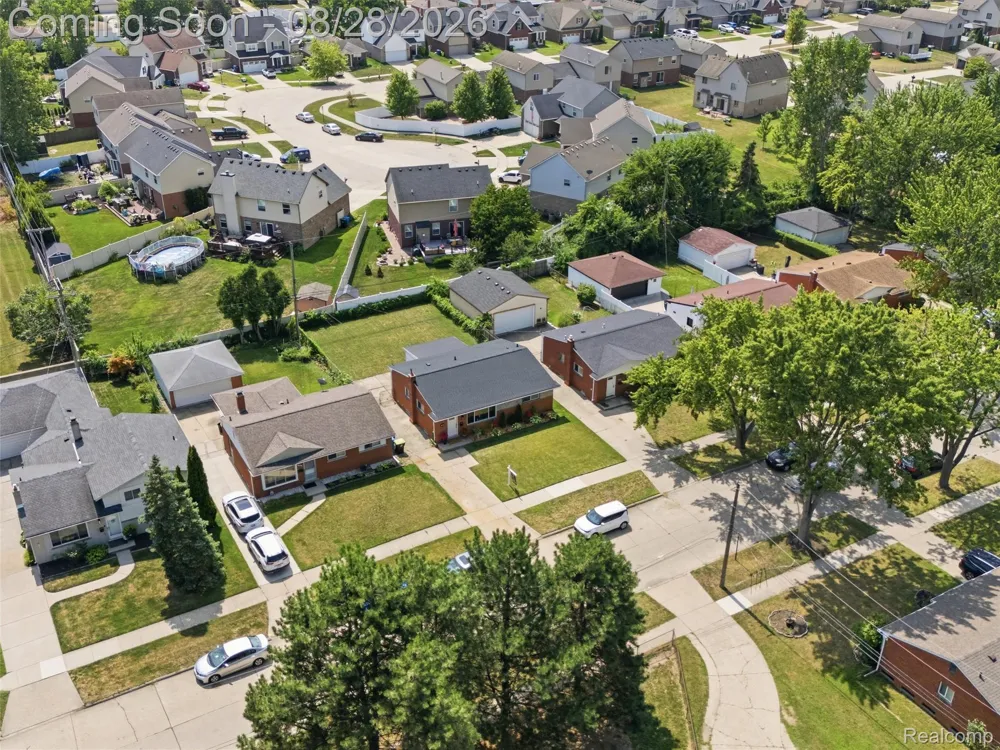 1640 Nottingham Drive Madison Heights City, MI 48071