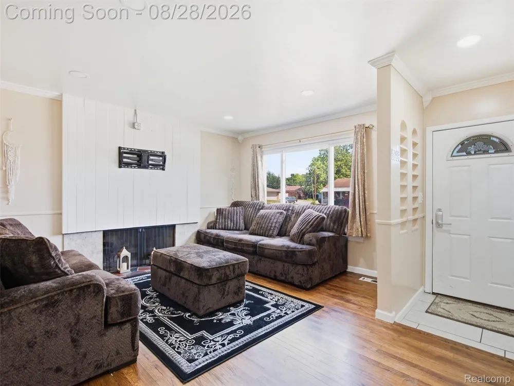 4220 Wall Avenue Allen Park City, MI 48101