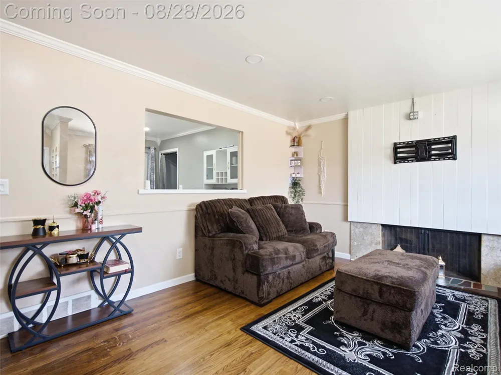 4220 Wall Avenue Allen Park City, MI 48101
