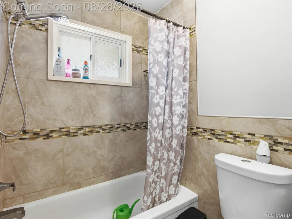 4220 Wall Avenue Allen Park City, MI 48101