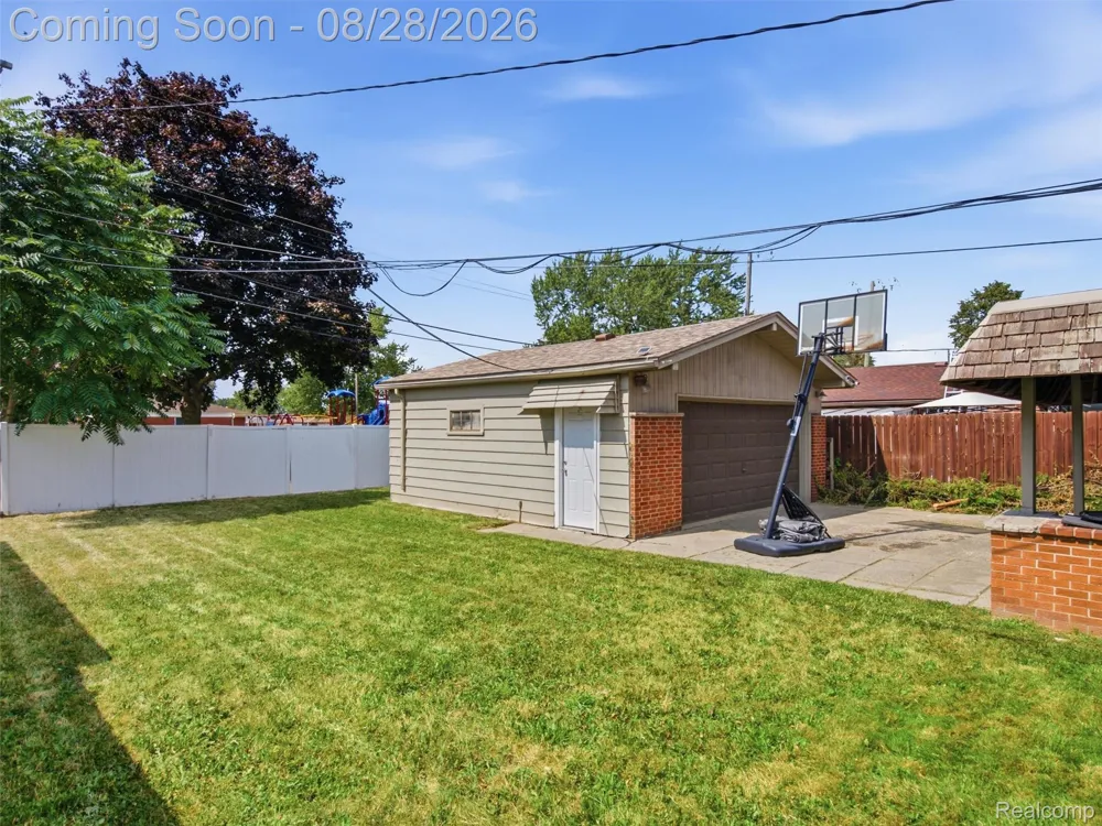 4220 Wall Avenue Allen Park City, MI 48101