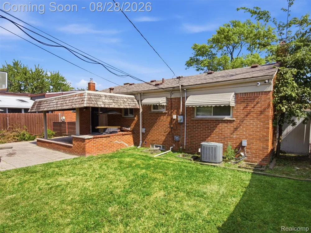 4220 Wall Avenue Allen Park City, MI 48101