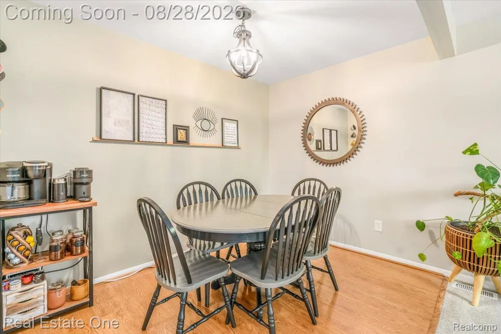 7004 HARVARD LANE Canton Charter Township, MI 48187