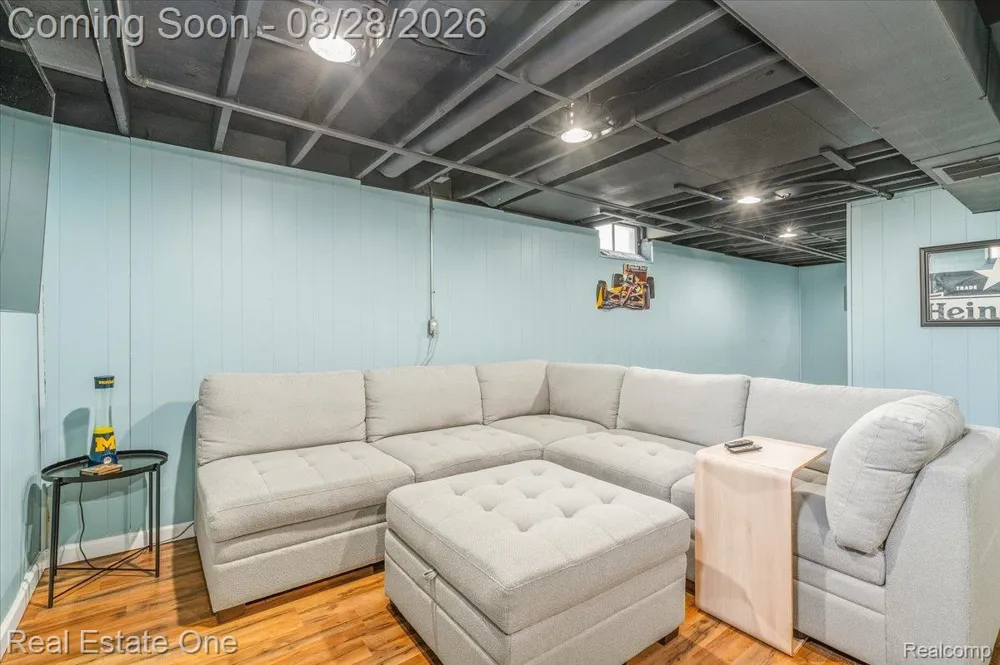 7004 HARVARD LANE Canton Charter Township, MI 48187