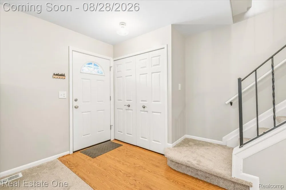 7004 HARVARD LANE Canton Charter Township, MI 48187
