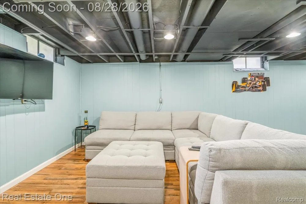 7004 HARVARD LANE Canton Charter Township, MI 48187