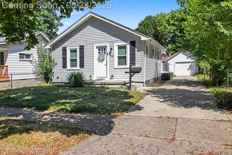 156 W Brickley Avenue