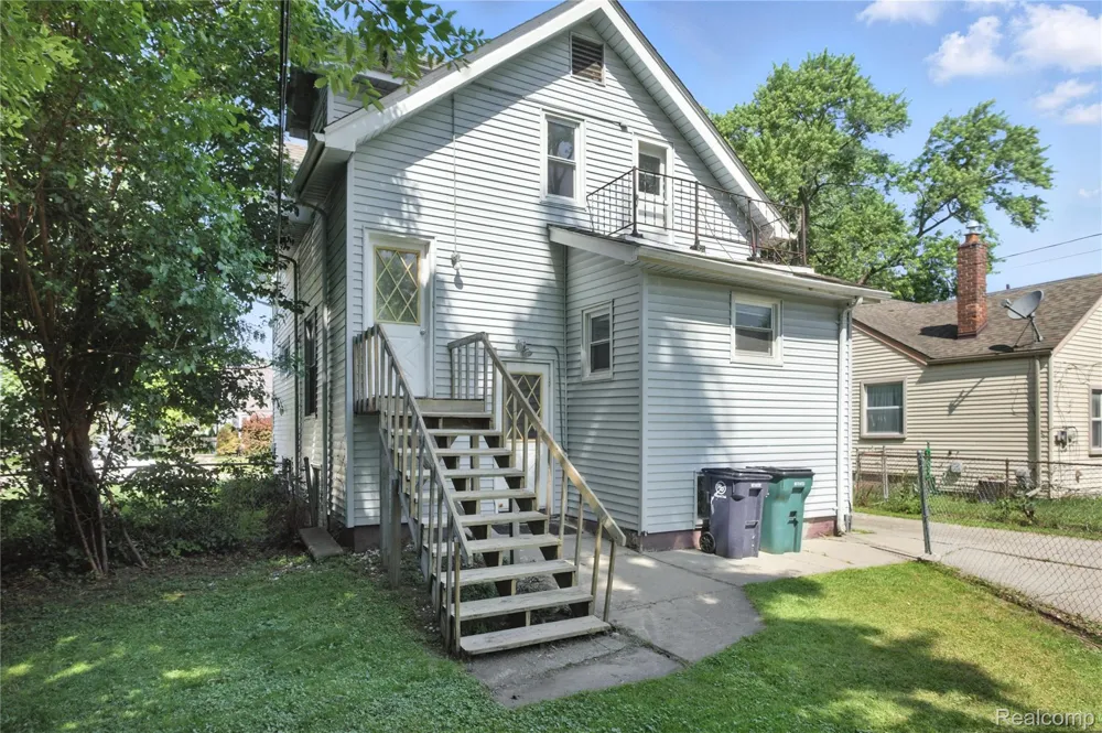 306 Kenwood Avenue Royal Oak City, MI 48067