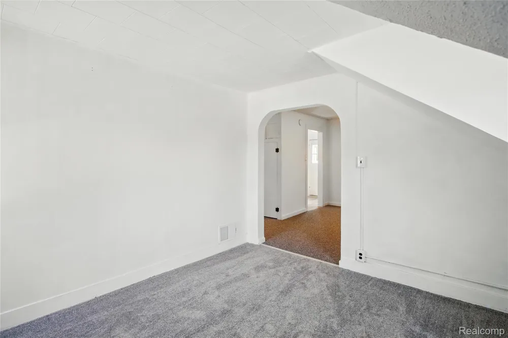 306 Kenwood Avenue Royal Oak City, MI 48067
