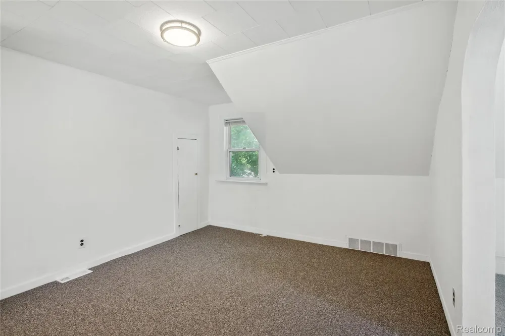 306 Kenwood Avenue Royal Oak City, MI 48067