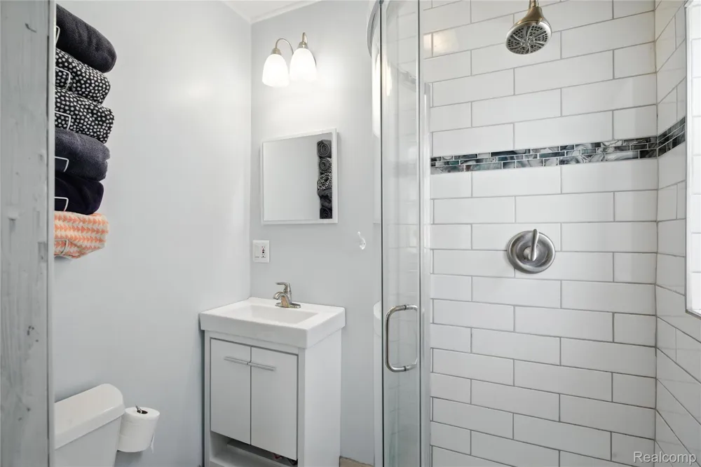 306 Kenwood Avenue Royal Oak City, MI 48067