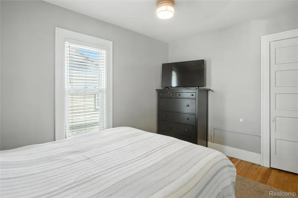 306 Kenwood Avenue Royal Oak City, MI 48067