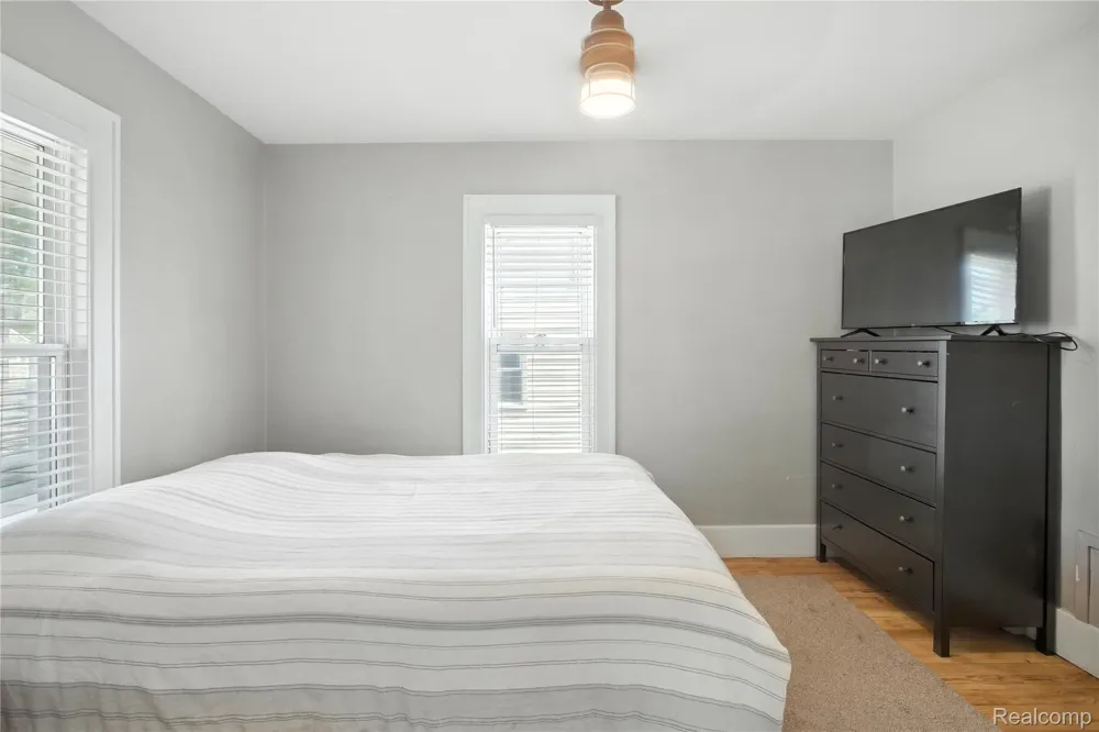 306 Kenwood Avenue Royal Oak City, MI 48067