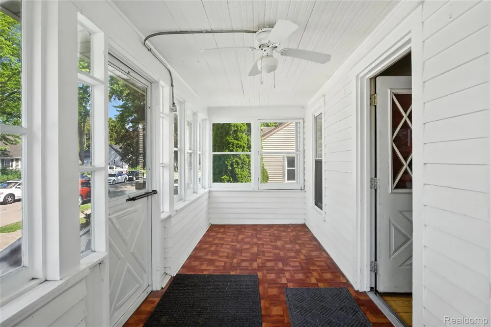 306 Kenwood Avenue Royal Oak City, MI 48067