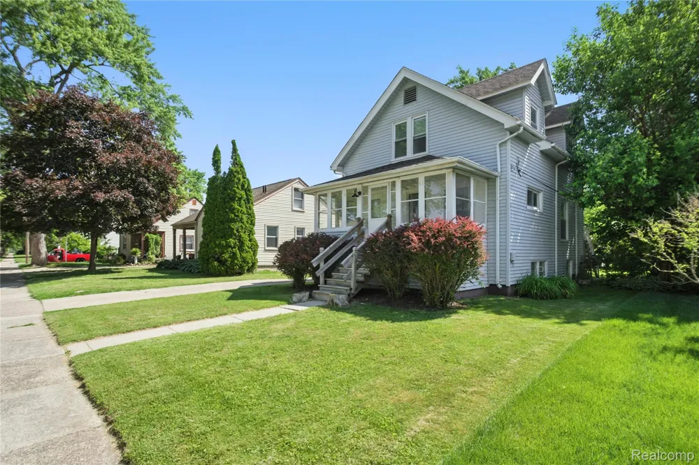 306 Kenwood Avenue Royal Oak City, MI 48067