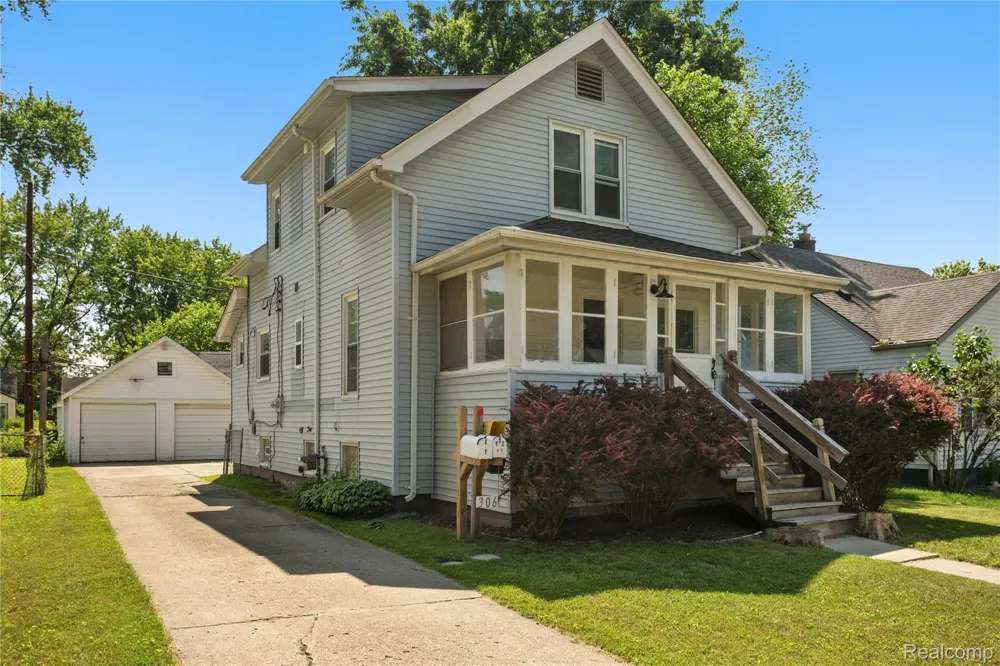 306 Kenwood Avenue Royal Oak City, MI 48067