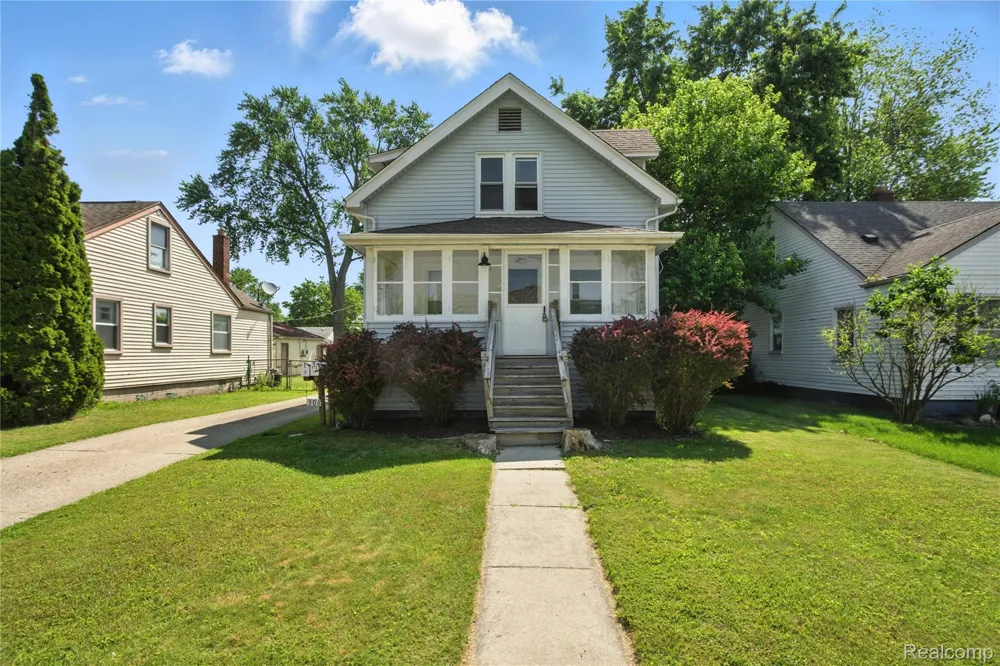 306 Kenwood Avenue Royal Oak City, MI 48067