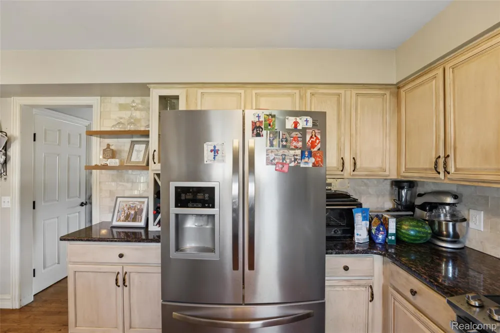 39719 Lembke Drive Sterling Heights City, MI 48313