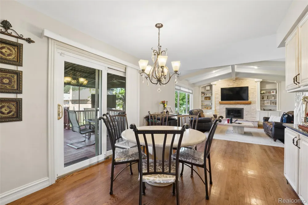 39719 Lembke Drive Sterling Heights City, MI 48313
