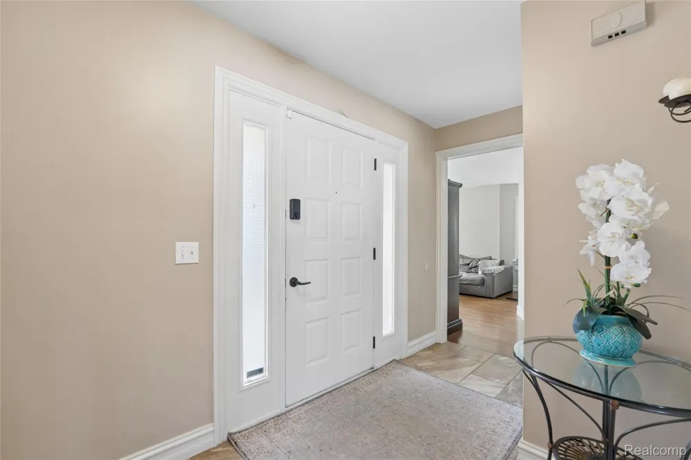39719 Lembke Drive Sterling Heights City, MI 48313