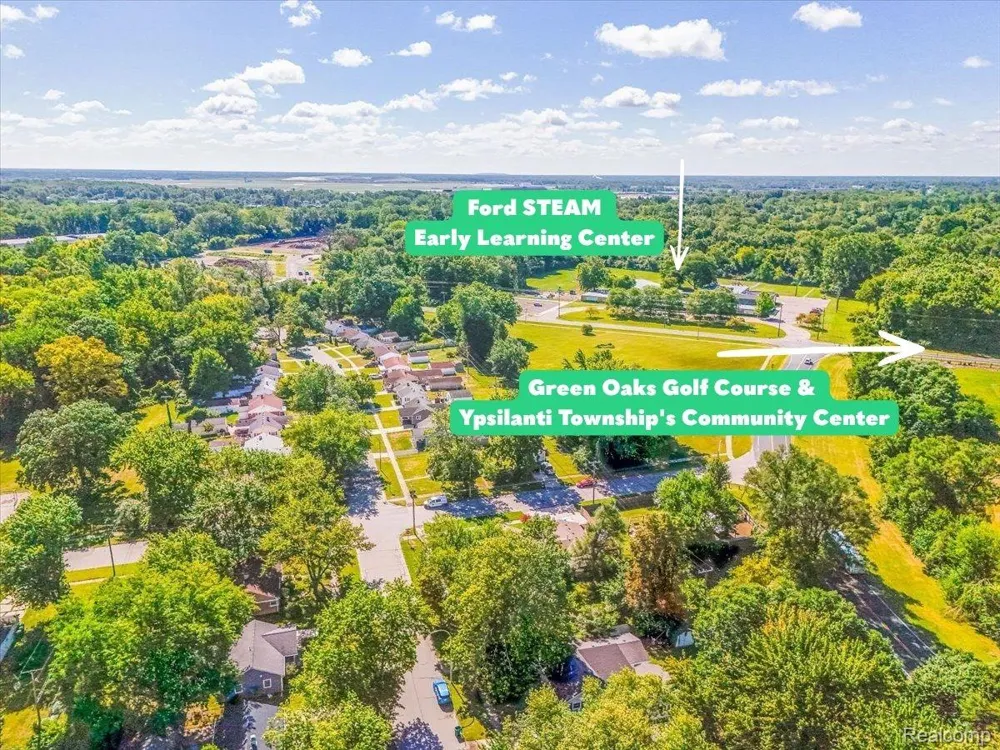 1482 Blossom Avenue Ypsilanti Charter Township, MI 48198