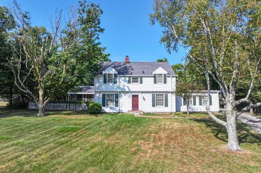 9044 S Saginaw Street Grand Blanc Charter Township, MI 48439