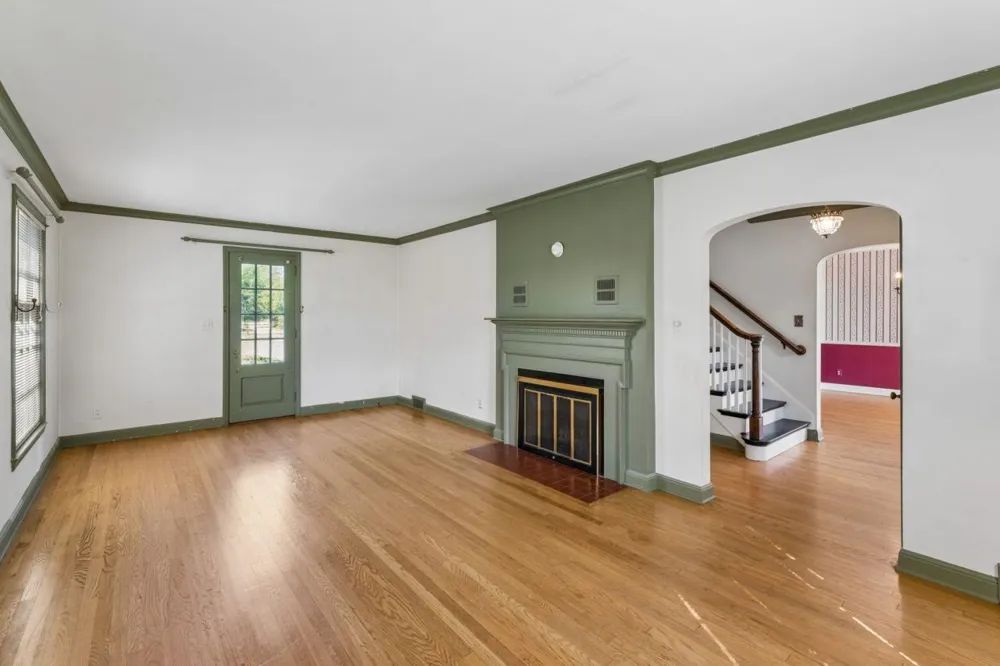 9044 S Saginaw Street Grand Blanc Charter Township, MI 48439