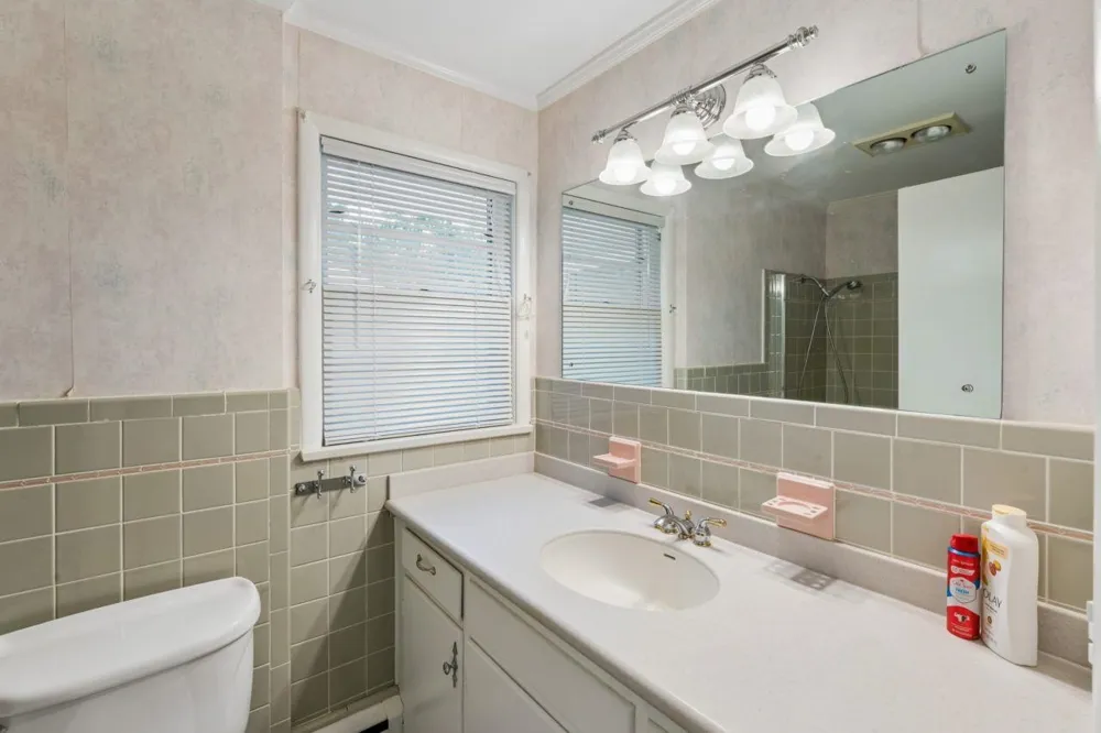 9044 S Saginaw Street Grand Blanc Charter Township, MI 48439